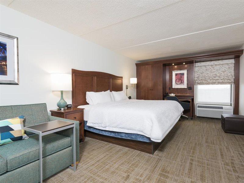 Hampton Inn Grand Rapids/North Walker Bagian luar foto