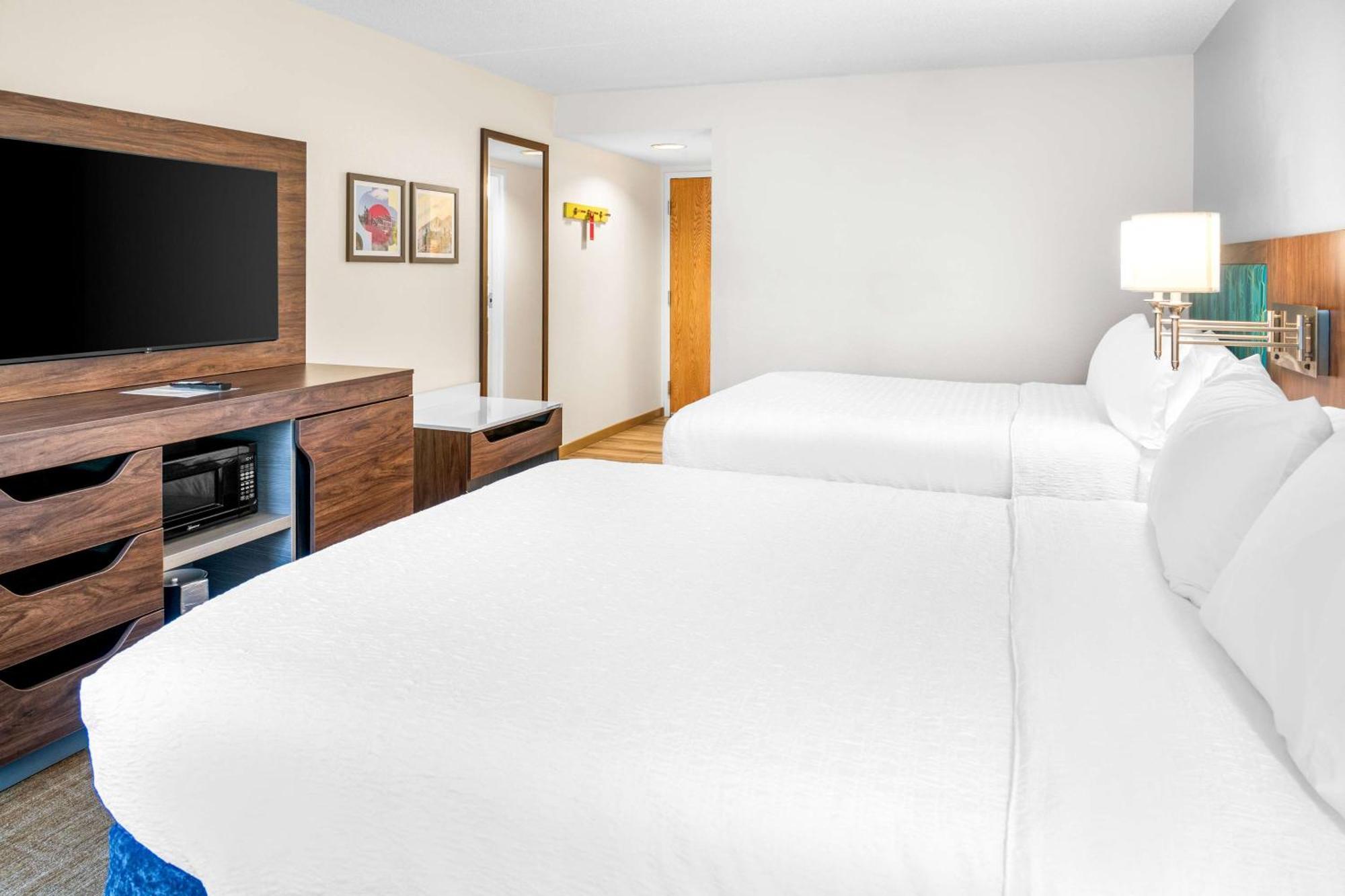 Hampton Inn Grand Rapids/North Walker Bagian luar foto