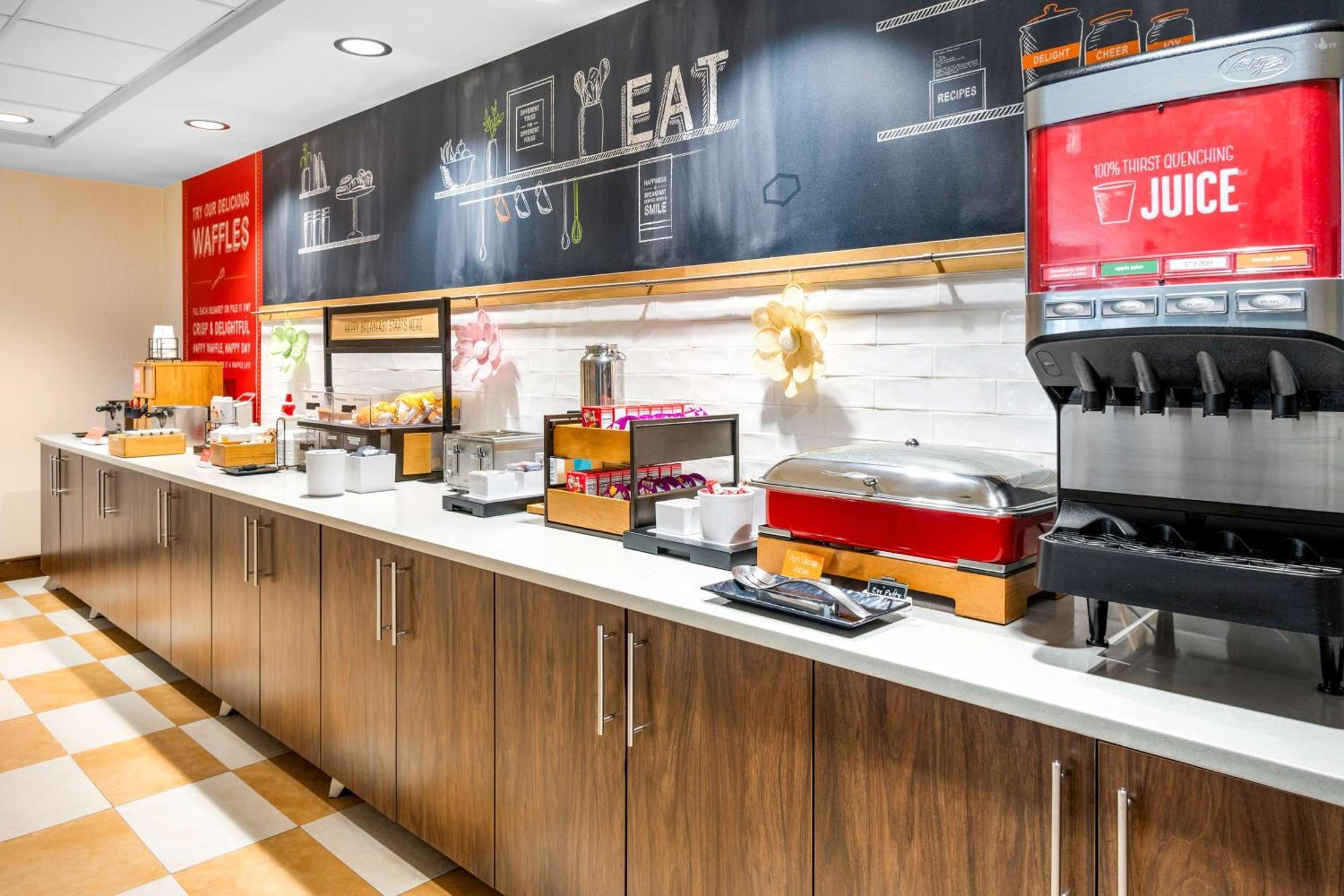 Hampton Inn Grand Rapids/North Walker Bagian luar foto