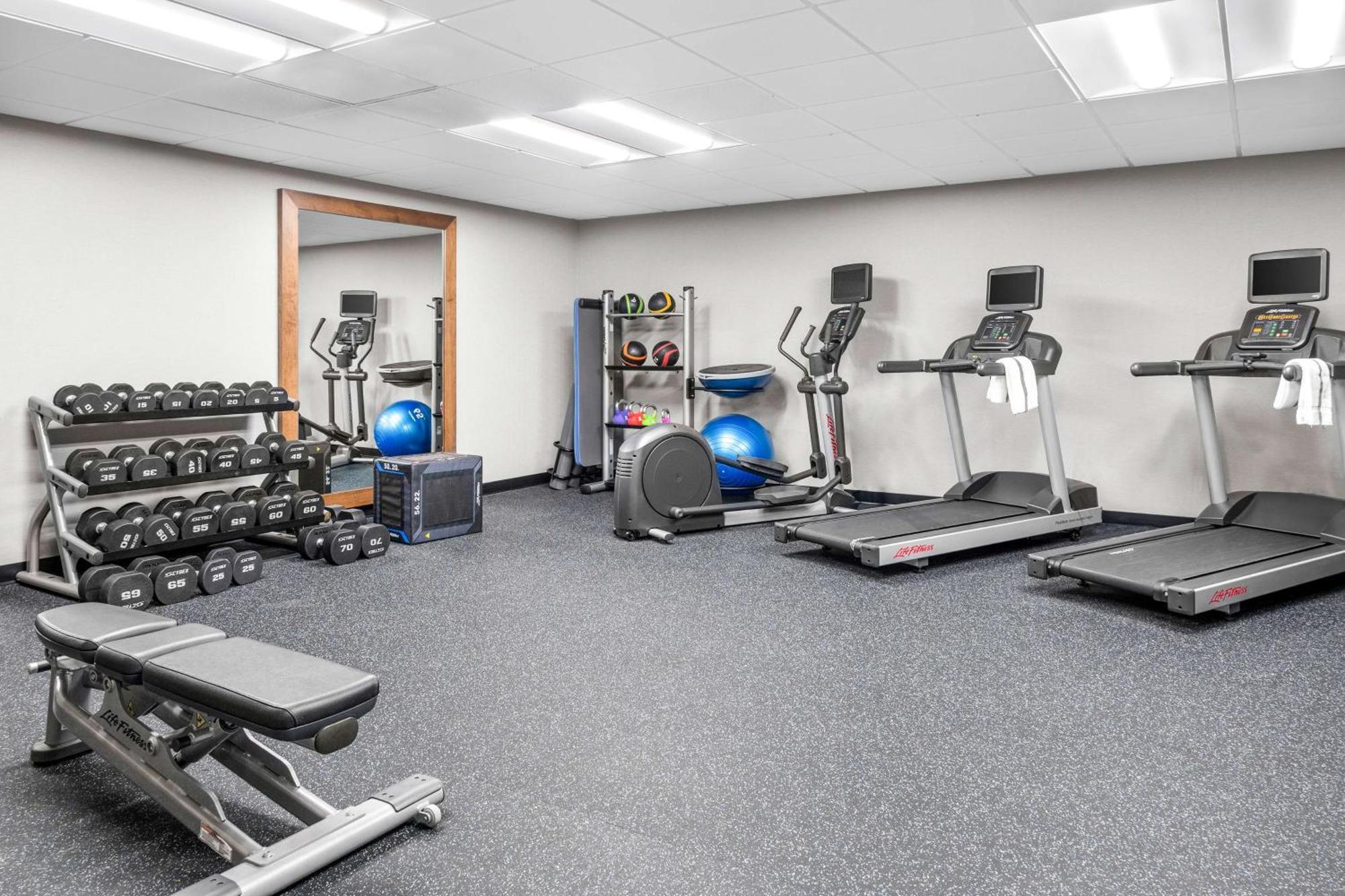Hampton Inn Grand Rapids/North Walker Bagian luar foto