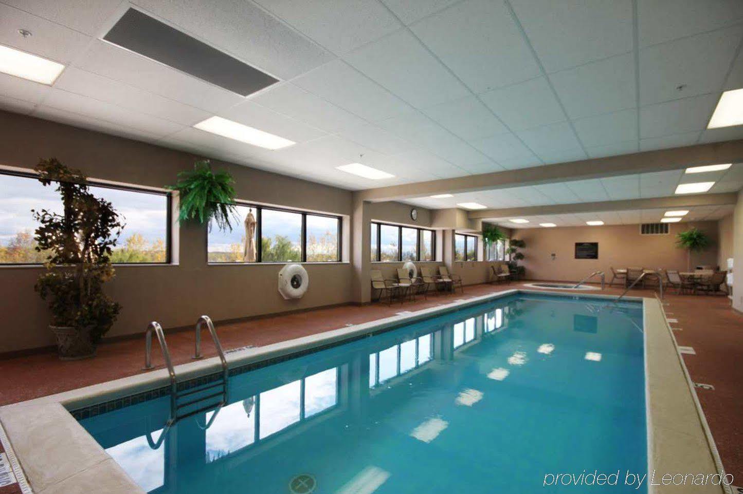Hampton Inn Grand Rapids/North Walker Bagian luar foto