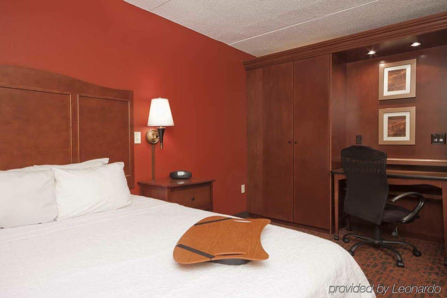 Hampton Inn Grand Rapids/North Walker Bagian luar foto